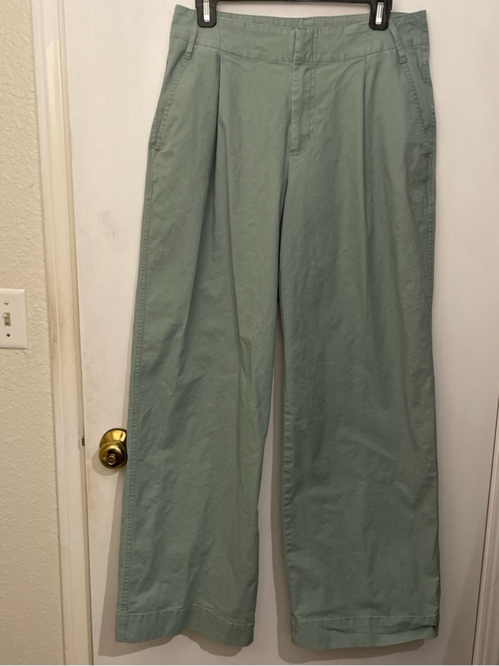 a new day Women’s Wide-Leg Chinos in Sage Green